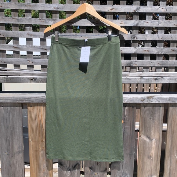 Bamboo MIDI High Rise Skirt Size Medium Made in Canada - Picture 3 of 6